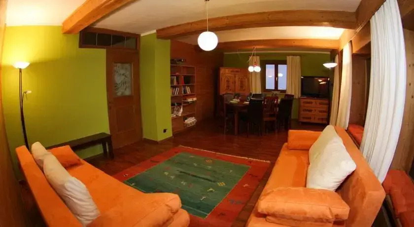 Achen Apartment