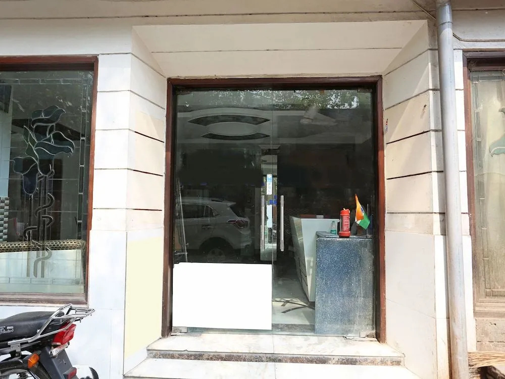 OYO 15435 Hotel Rachna Tourist