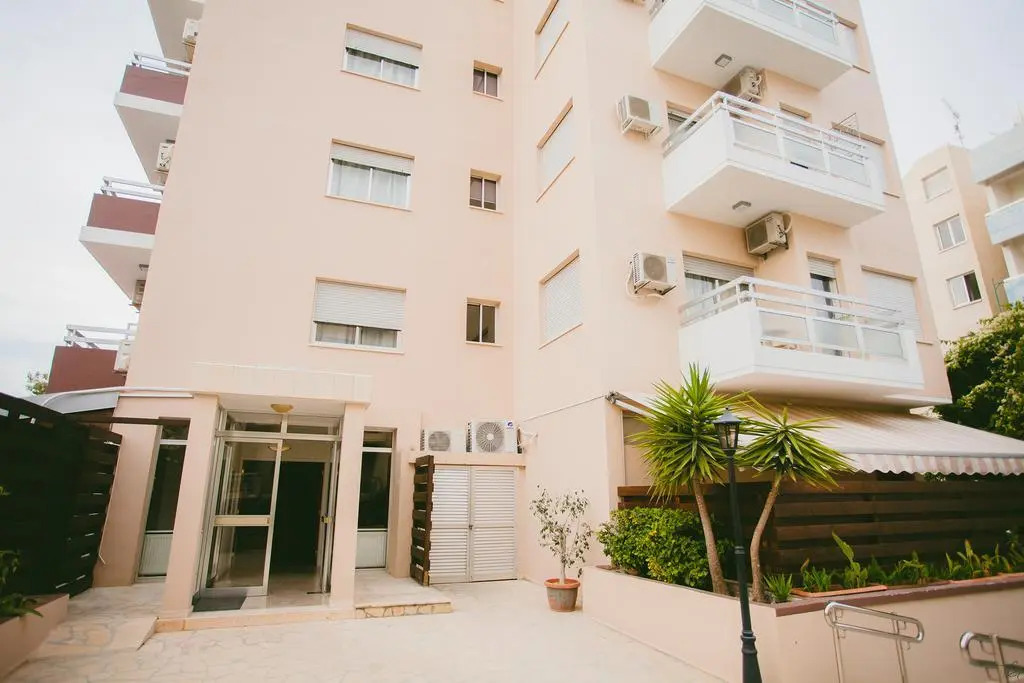Vega Apartments