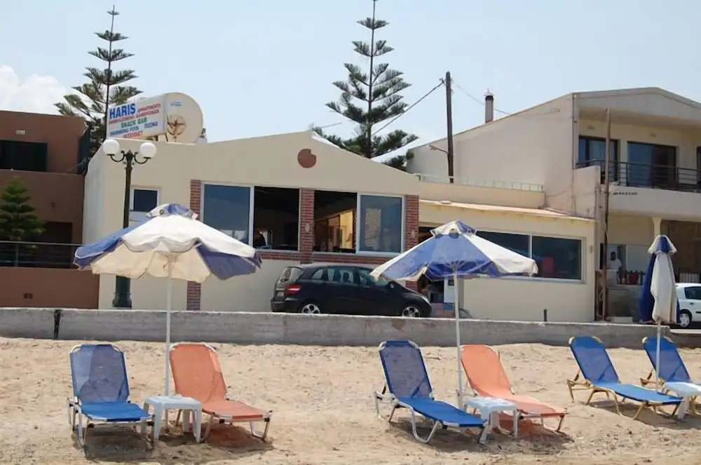 Haris Apartments