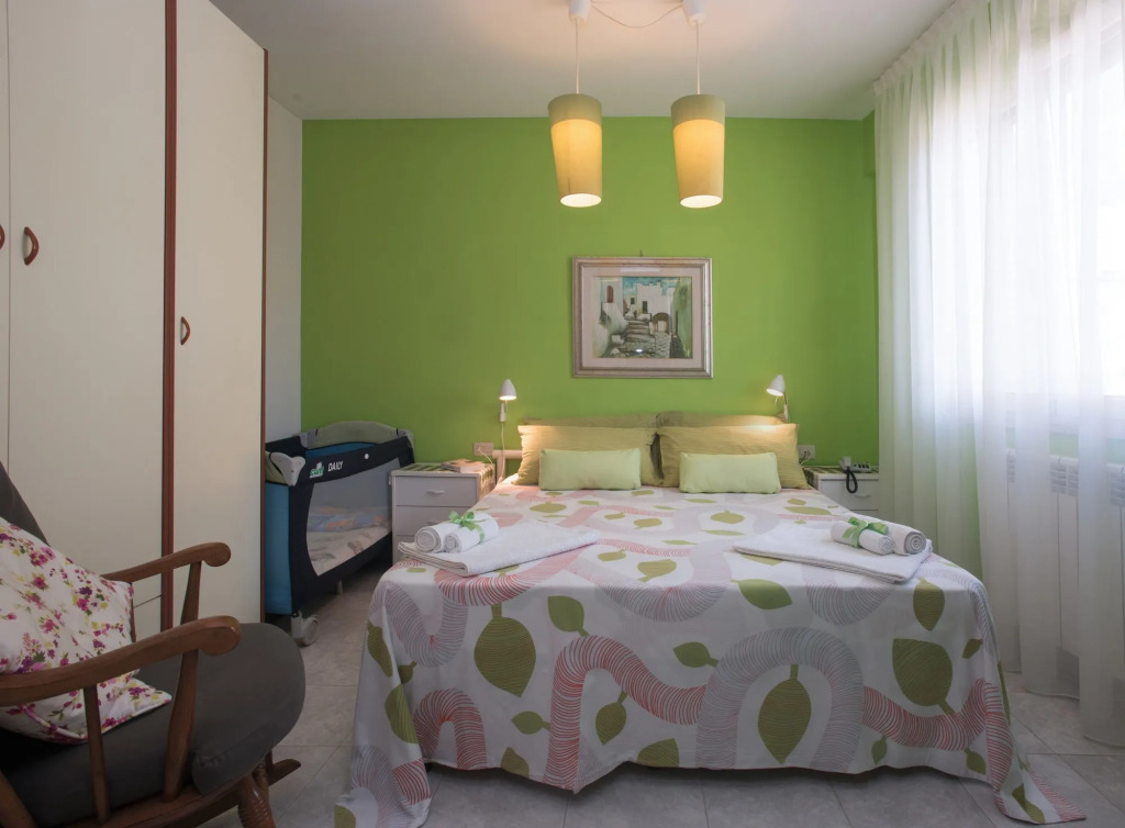 Villa Vacanze Paradiso - Oasi di Tranquillità con Piscina e Giardino a 10 min dal mare