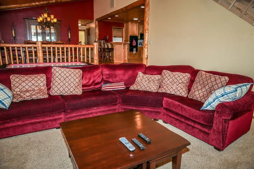 Edgehill Escape - 3 Br home by RedAwning