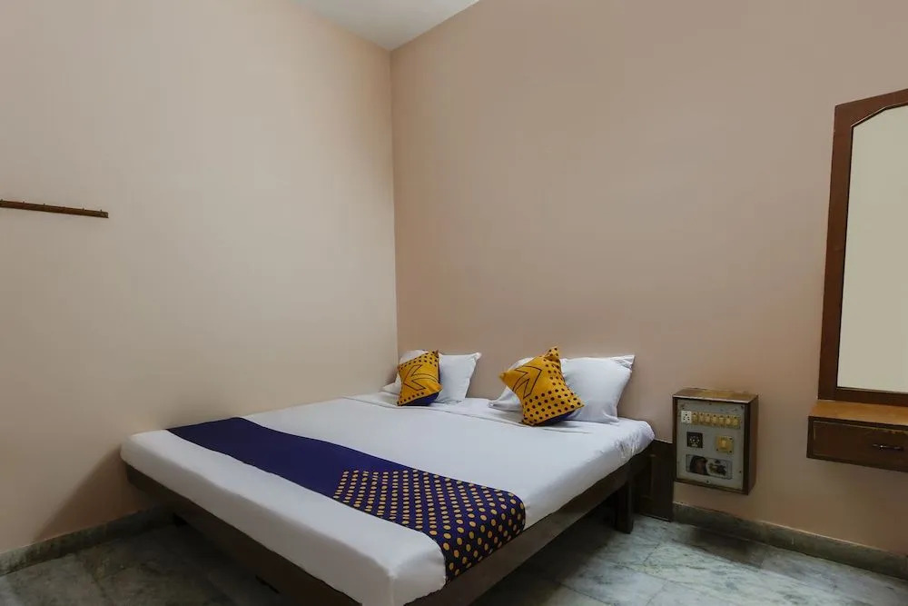Spot on 49828 Hotel Meenakshi