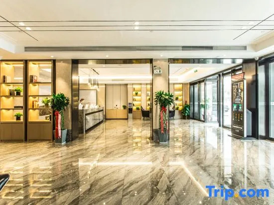 Yizhe Hotel (Nanning Dashatian Jianshe Road Subway Station Store)