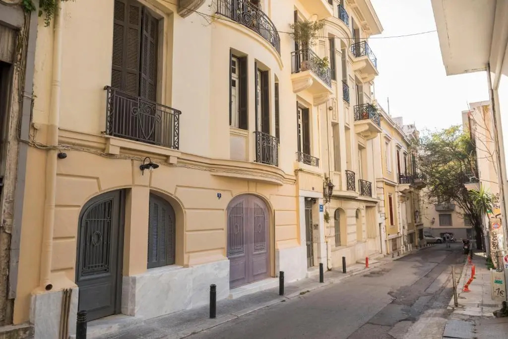 Wisdom Residence Luxury Apartments at Plaka