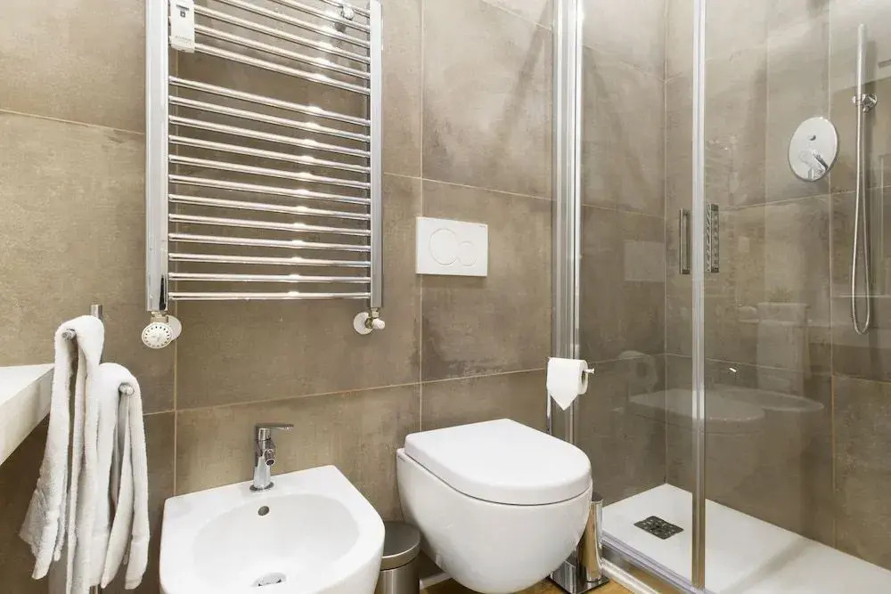 GetTheKey San Vitale Apartment