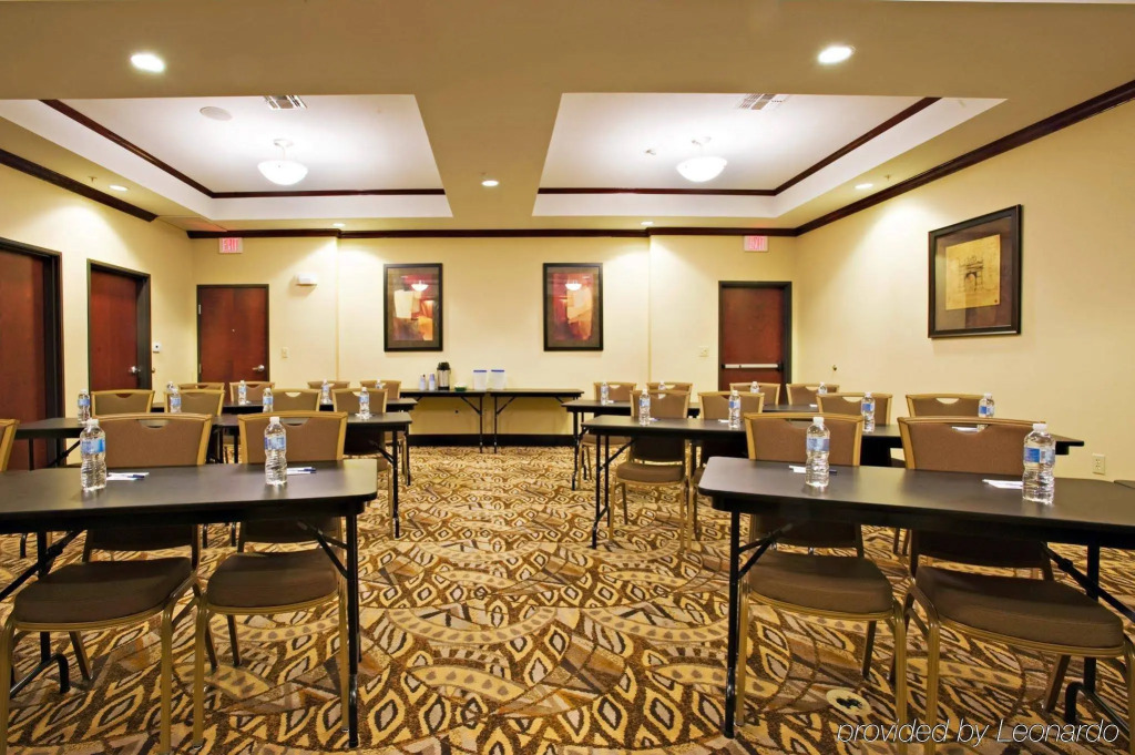 Holiday Inn Express &Suites Snyder by IHG