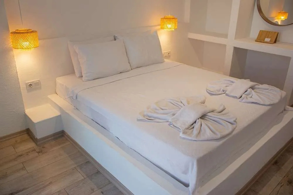Aloha Suites Mediterranean