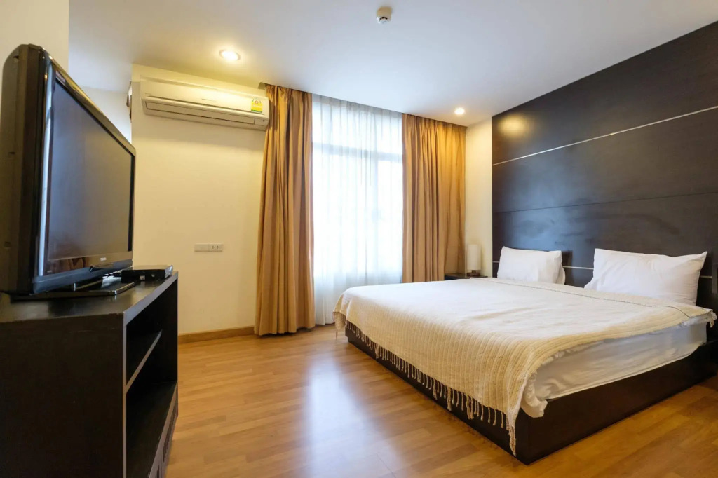 Chadvara Place
