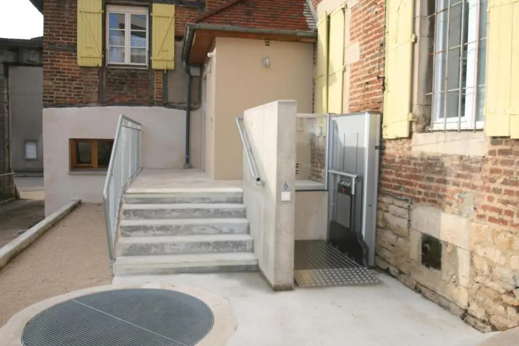 Logis Hostellerie Bressane