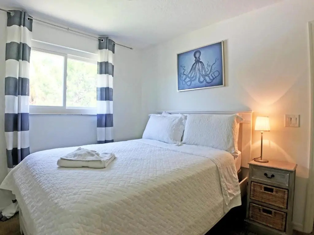 Shell Beach - The Treehouse 210