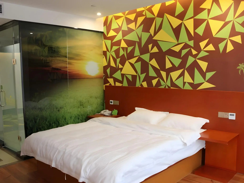 Vatica Hotel Fuyang Linquan Tenghui International City Branch