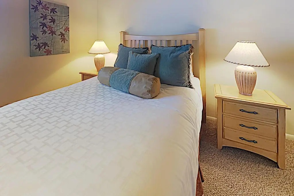 Timberline Condominiums 3 Bedroom Deluxe Unit D2E