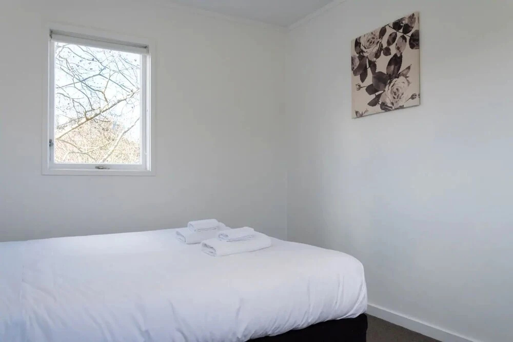 Classic and Cosy 1960's 2 Bedroom Townhouse