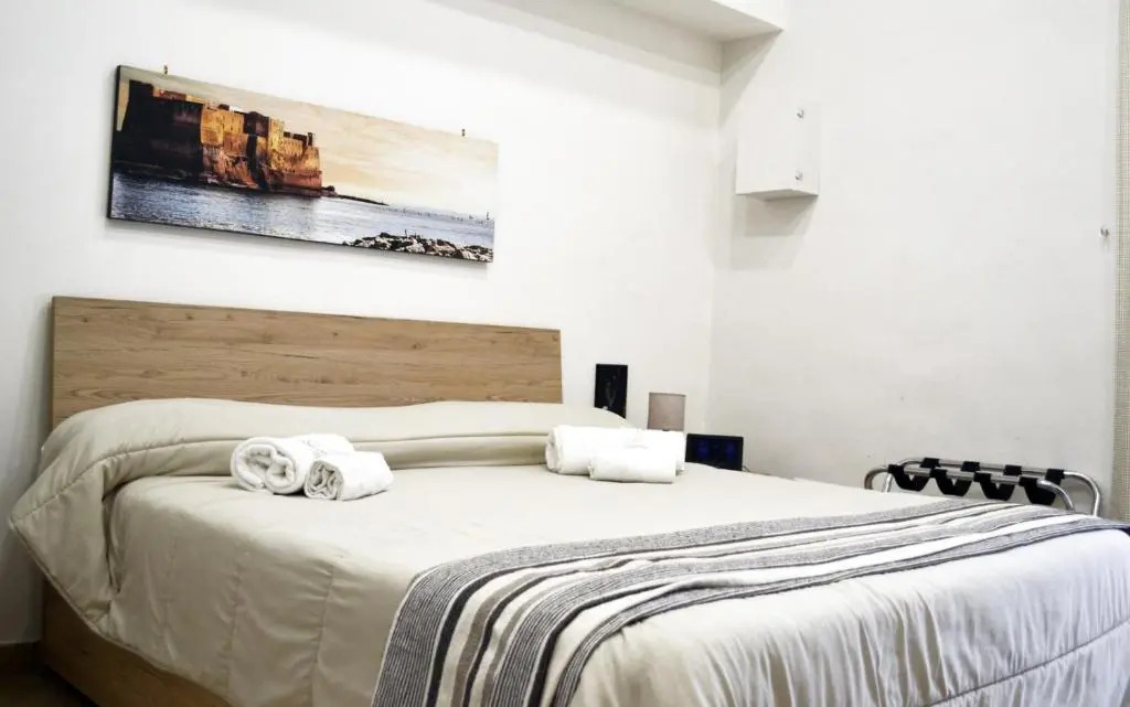 Vanzi Rooms