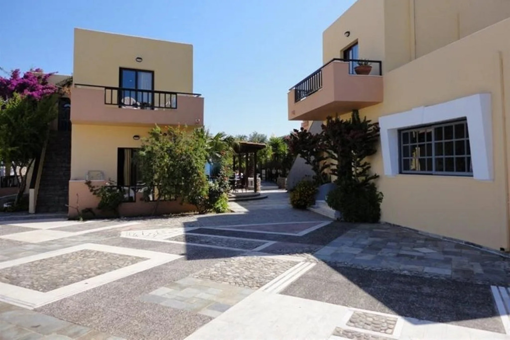 Pergamos Village