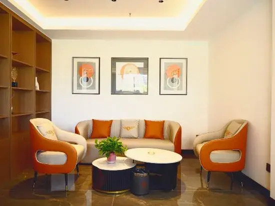 Jiuquan Yunruixiang Hotel