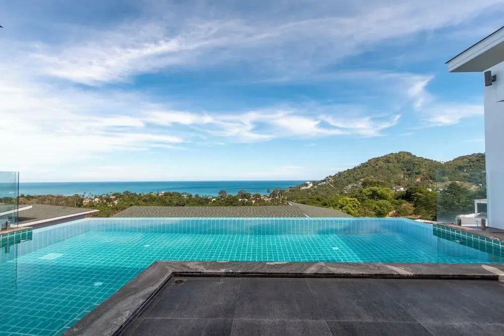 Seaview Hillside 3BR Infinity Pool V254