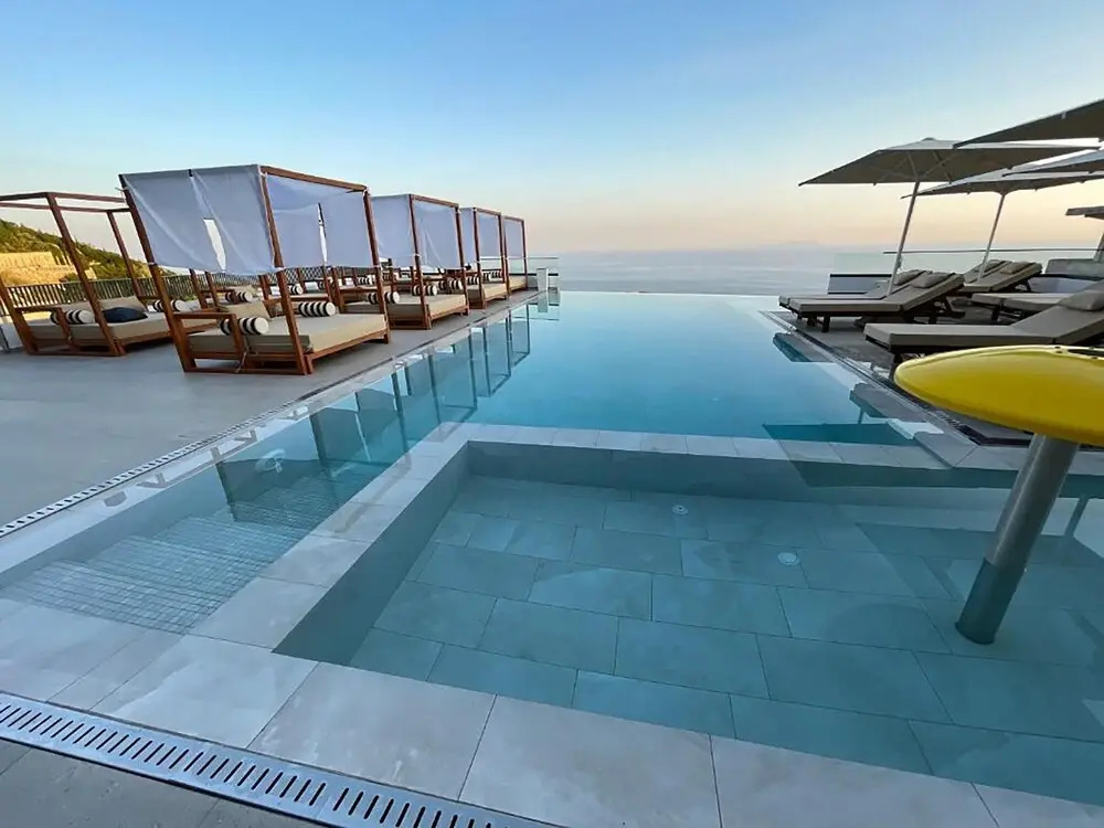 Hotel Amare