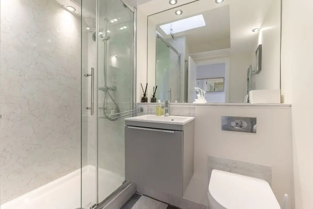 Stunning Clifton Flat in Amazing Central Location