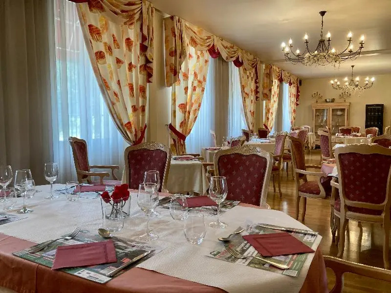 Hôtel De Champagne