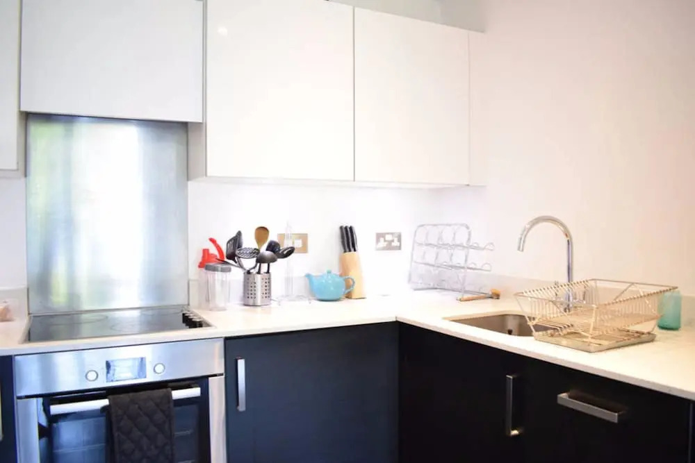Modern 3 Bedroom Maisonette