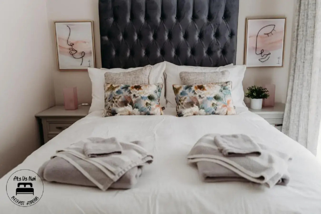 Stylish City Centre 2 Bedroom Apt Free Parking