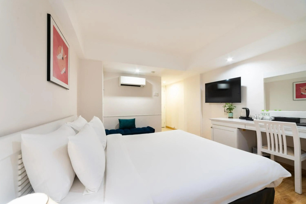 Nicecy NganHa Hotel