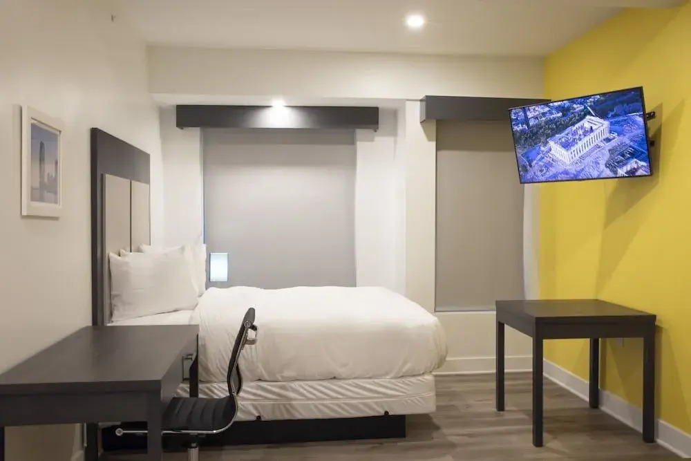 Peachtree Suites - Jersey City