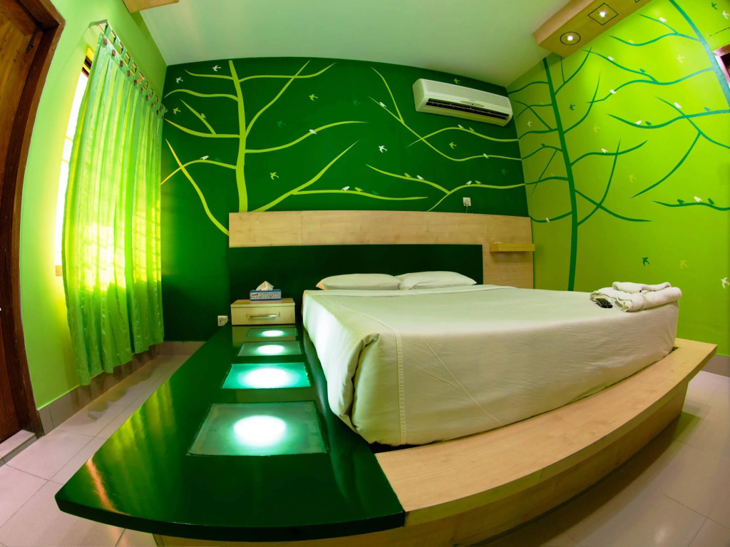 Hotel Tropical Daisy