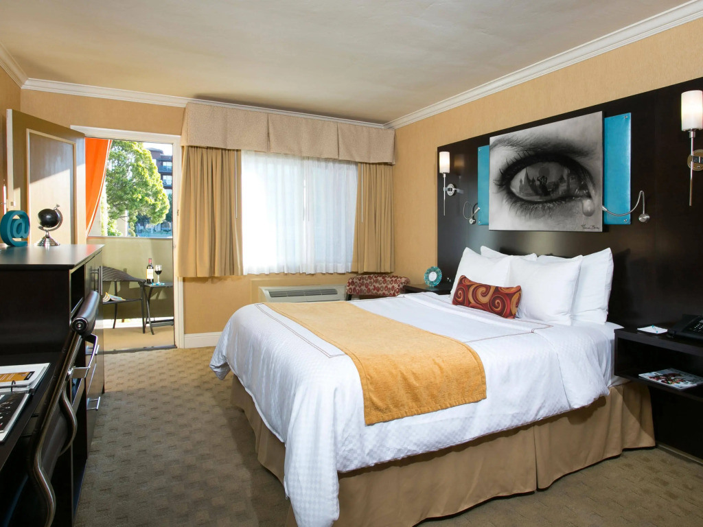 The Dylan Hotel at SFO