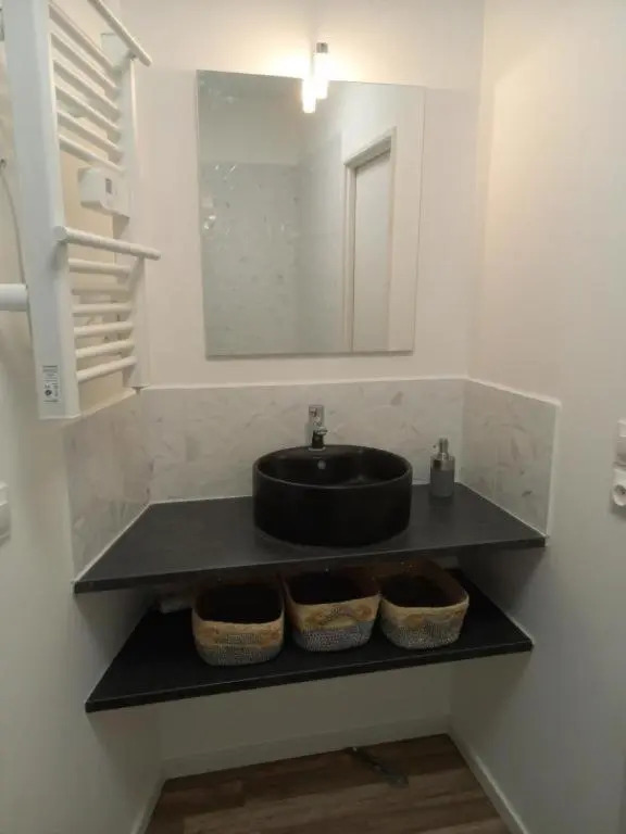 Neuf, 50m2, 4m50 de Loggia (Adults Only)