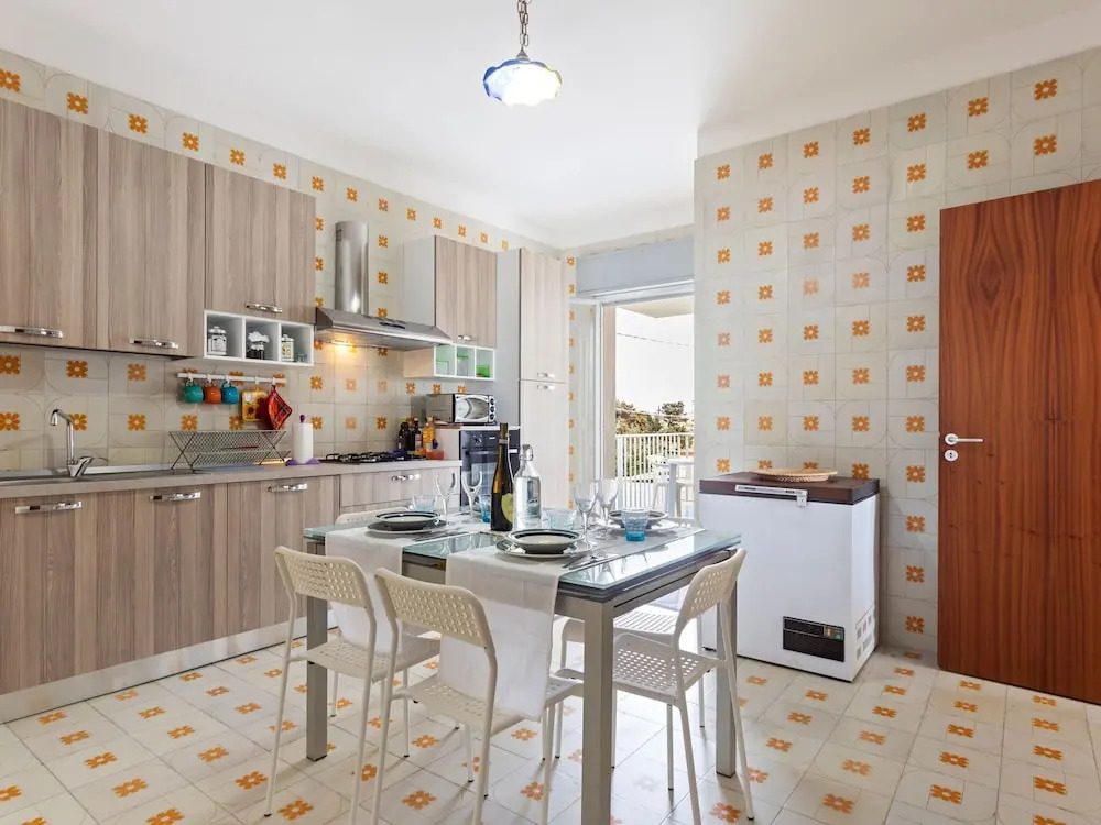 Pleasant Holiday Home in Donnalucata near Spiaggia Micenci