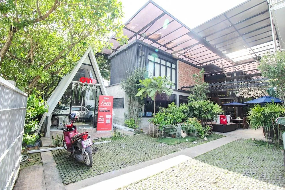 Oyo 387 Little Bangbon
