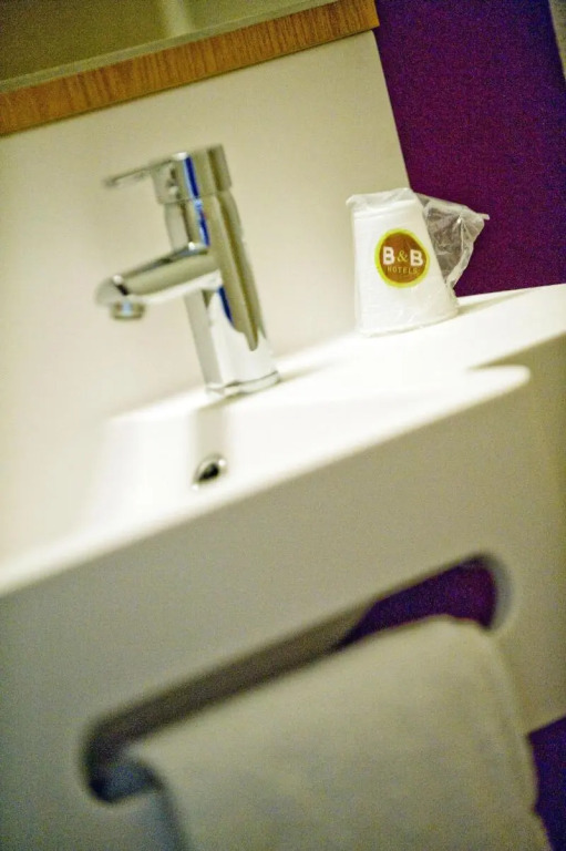 B&B HOTEL CHARTRES Oceane