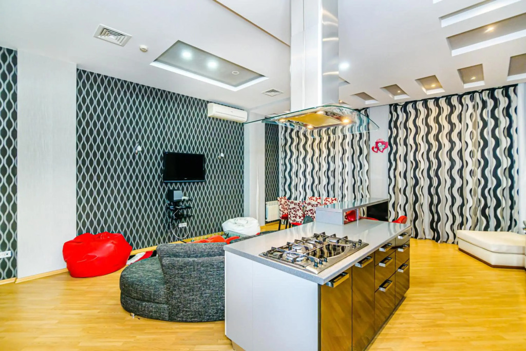 NIzami Street 4 Room DeLuxe. New Building!