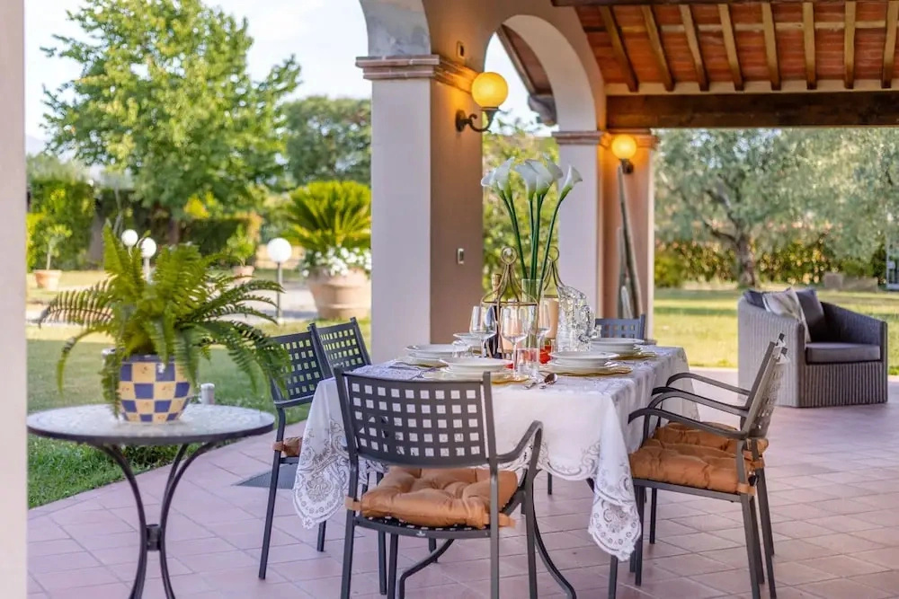 Country Home in Lucca near Tuscan Wineries