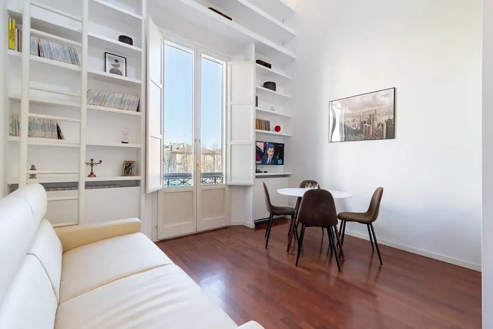 HouSmart San Mamolo 6