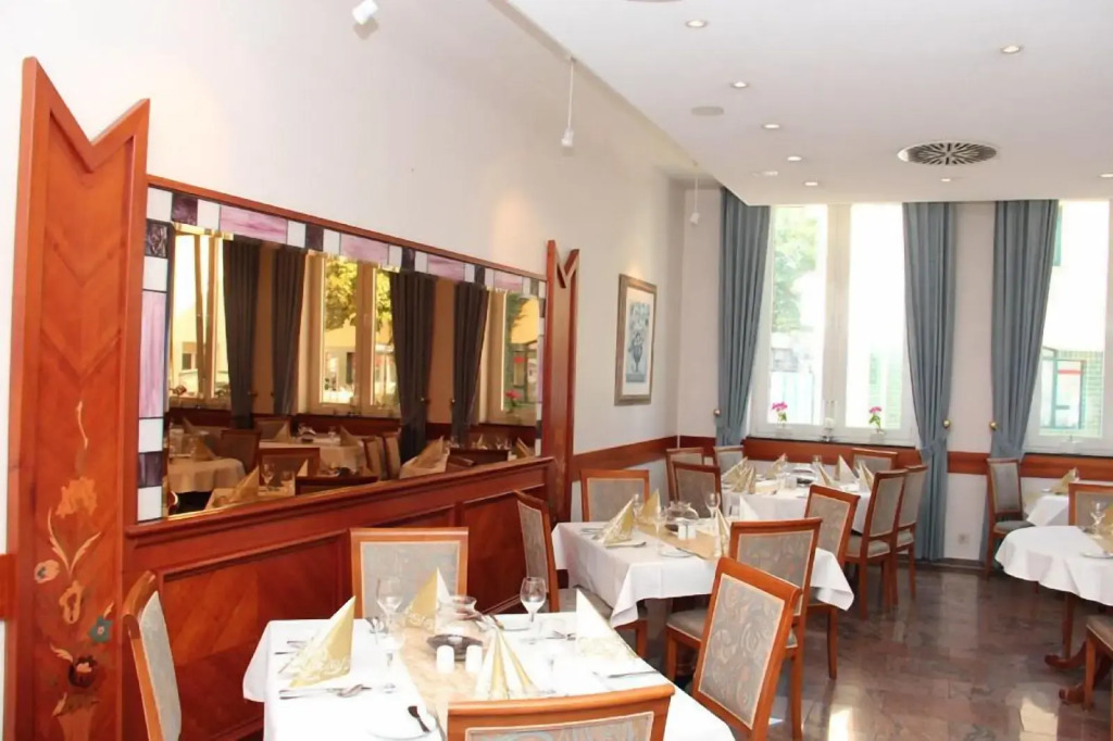 Hotel Ascania