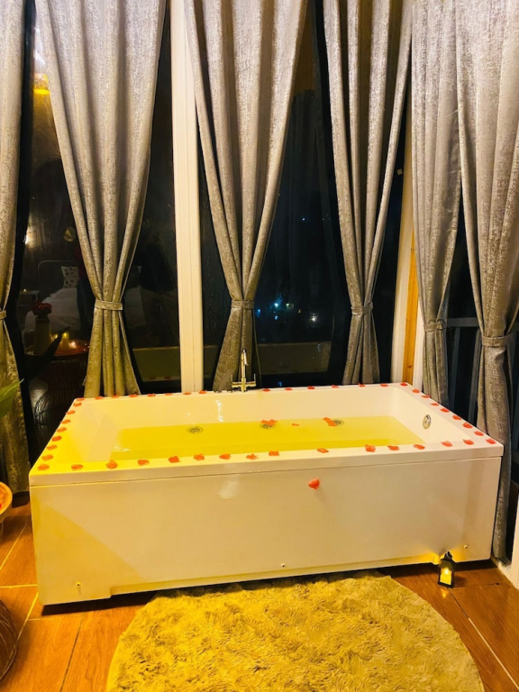Advaya Stays - A Luxury Retreat