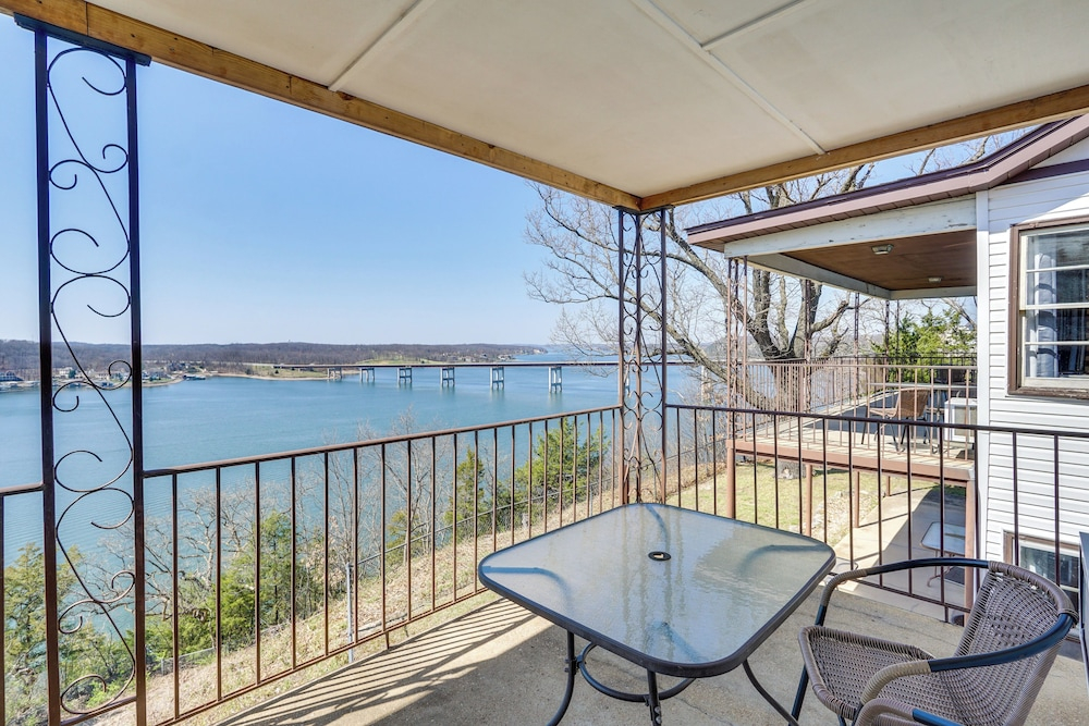 Unit 2: Pool, Lake & View! Studio By Bagnell Strip