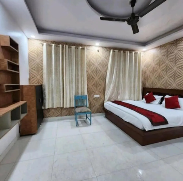 HOTEL ROYAL AFGHAN