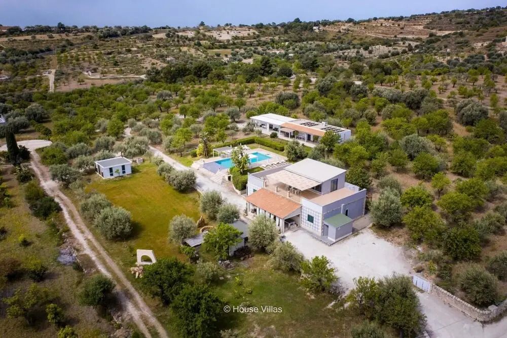 Sax Room in Avola With 1 Bedrooms and 1 Bathrooms