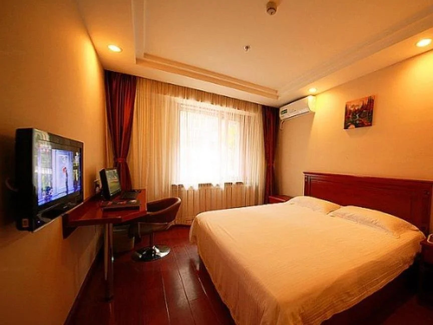 GreenTree Inn Liaoning Dalian Railway Station Expr