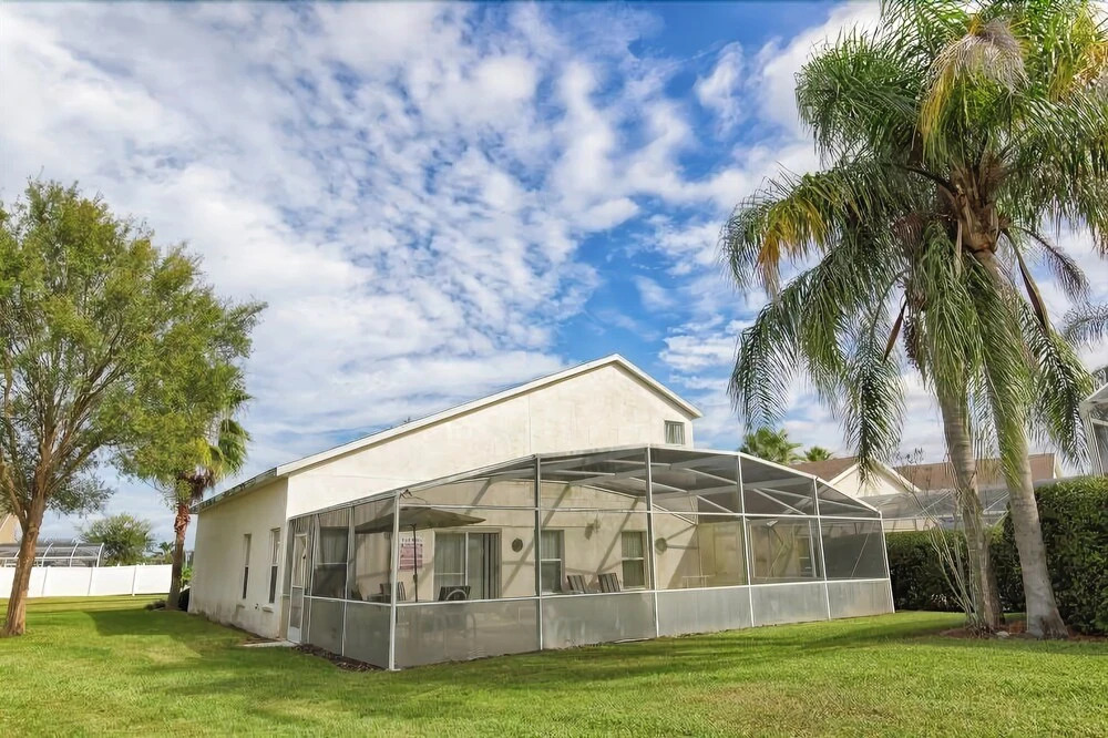 Large Beautiful Home w/ Pool Great for Families!