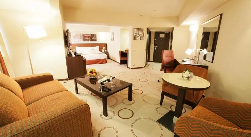 DoubleTree by Hilton Bucharest Unirii Square