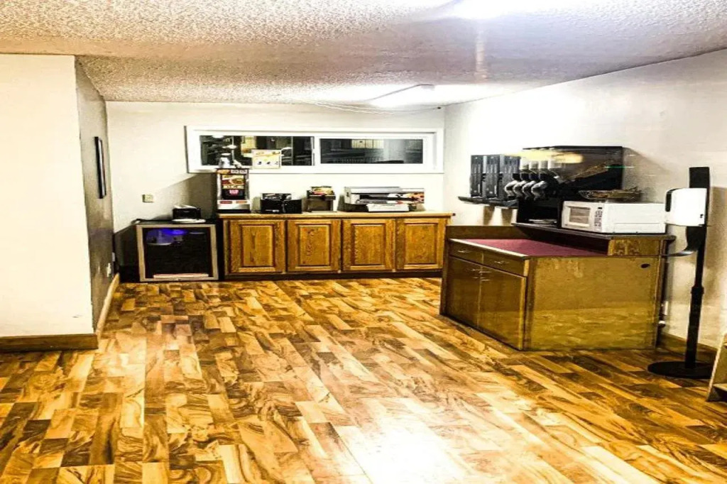 Econo Lodge Inn & Suites Winnemucca