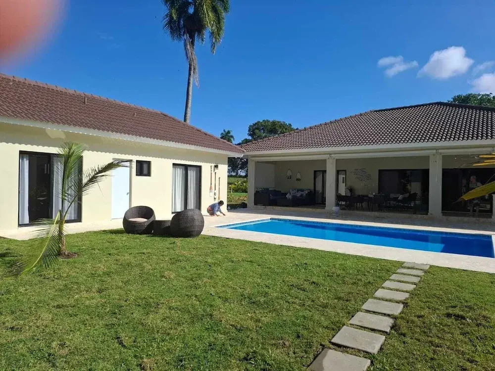 Luxury 5 Bedrooms Villa in Hispañola -sosua
