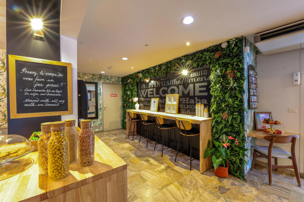 Ostal Pau Universite - Sure Hotel Collection by Best Western