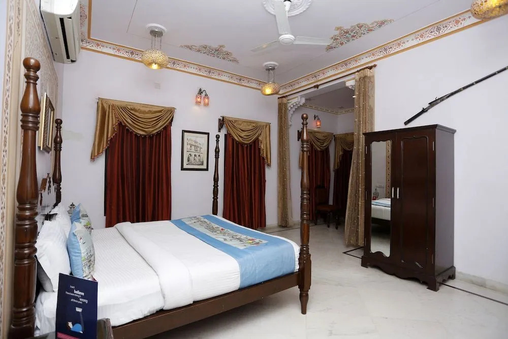 Hotel Inder Prakash